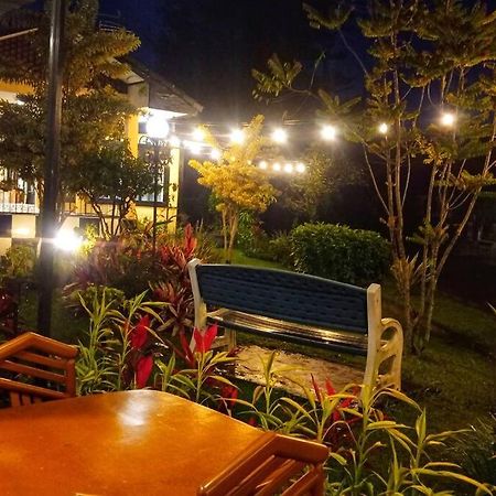 Designer Villa Tokyo Cianjur Buitenkant foto